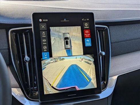 New 2026 Volvo XC90 B5 Plus w/ Protection Package image 15