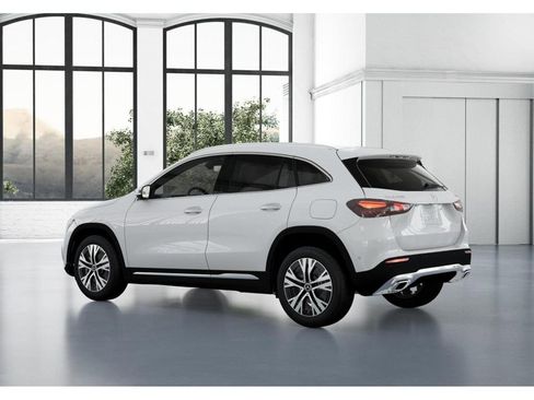 New 2026 Mercedes-Benz GLA 250 4MATIC image 30
