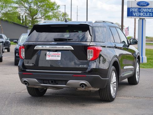 Used 2024 Ford Explorer Limited w/ Limited Technology Package AWD/4WD image 3