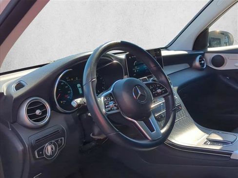 Used 2022 Mercedes-Benz GLC 300 4MATIC w/ Premium Package Lite image 10