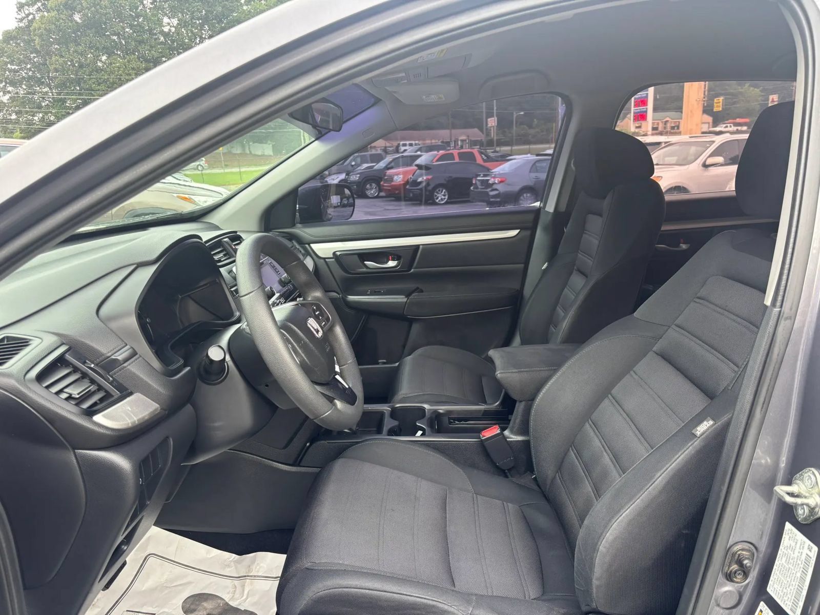 Used 2018 Honda CR-V LX image 8