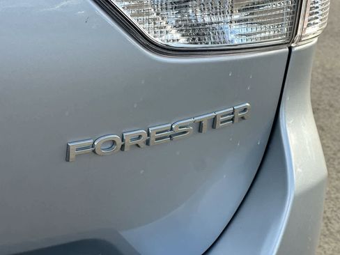 Certified 2023 Subaru Forester Limited image 18
