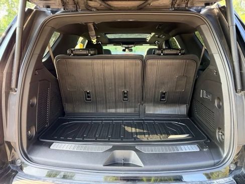 Used 2025 GMC Yukon Denali w/ Sun & Power Step Package AWD/4WD image 30