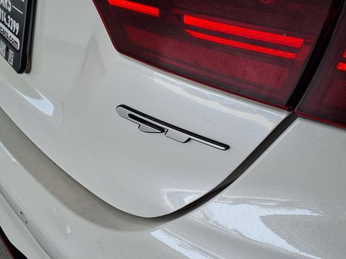 Used 2024 Kia Forte GT w/ GT2 Package FWD image 17