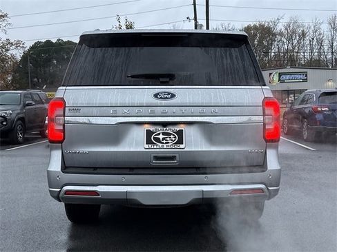 Used 2022 Ford Expedition Max Limited image 4