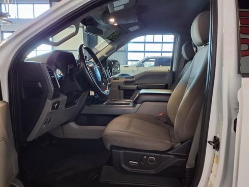 Used 2018 Ford F150 XLT w/ Equipment Group 302A Luxury AWD/4WD image 17