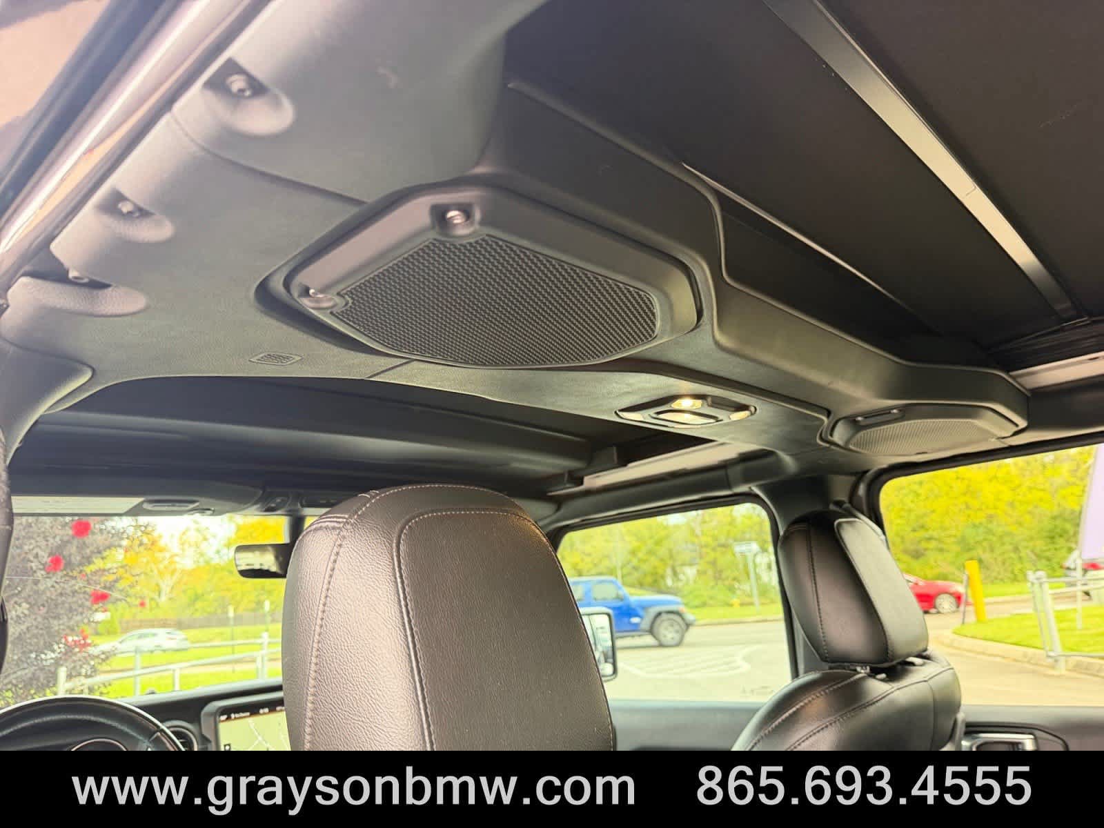 Used 2022 Jeep Wrangler Unlimited Rubicon 4xe w/ Cold Weather Group AWD/4WD image 20