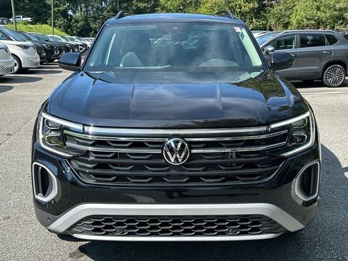 New 2026 Volkswagen Atlas Peak Edition AWD/4WD image 2
