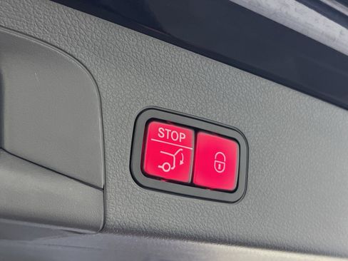 Used 2020 Mercedes-Benz GLS 450 4MATIC image 27