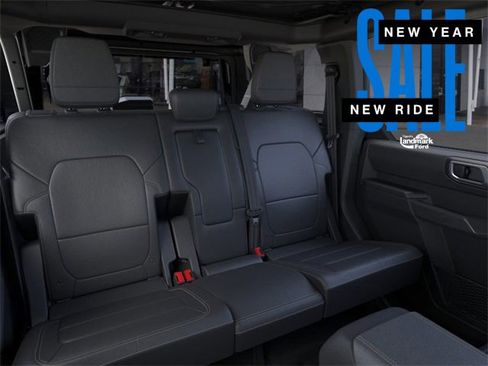 New 2025 Ford Bronco Badlands image 11