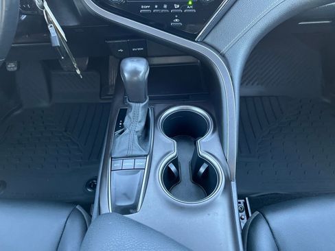 Used 2023 Toyota Camry SE image 28