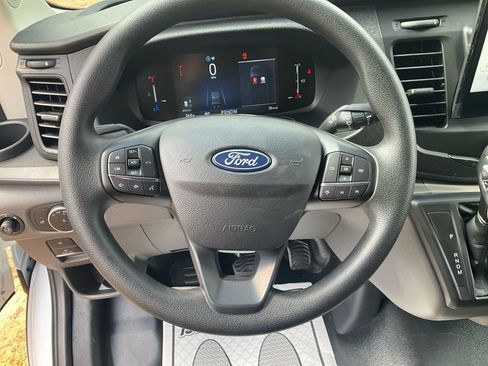 New 2026 Ford Transit 250 Low Roof RWD image 19