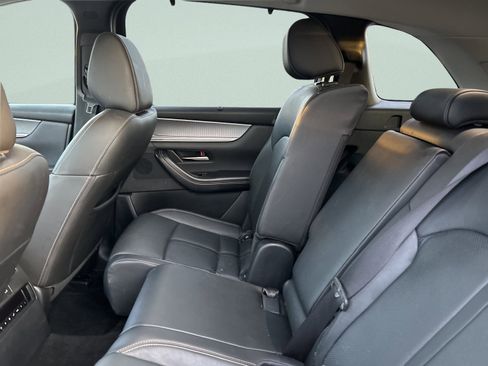 Used 2024 MAZDA CX-90 3.3 Turbo w/ Preferred Plus image 14