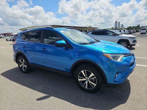 Used 2016 Toyota RAV4 XLE FWD image 3