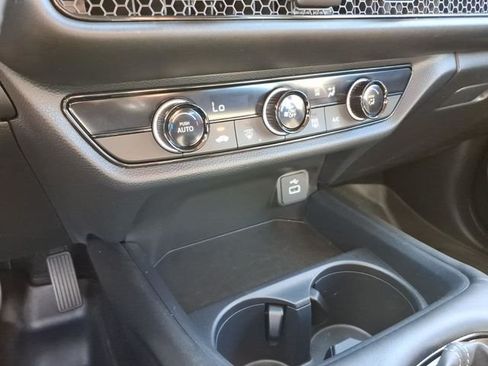 Used 2023 Honda HR-V LX image 29