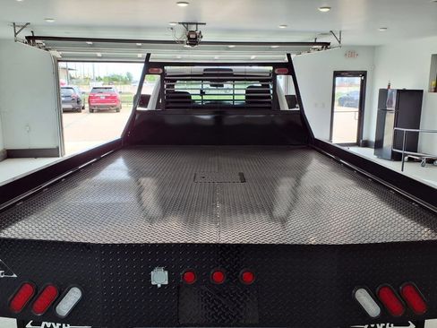 Used 2022 RAM 4500 Tradesman AWD/4WD image 18