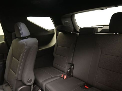 New 2026 Chevrolet Traverse LT w/ Midnight/Sport Edition FWD image 9