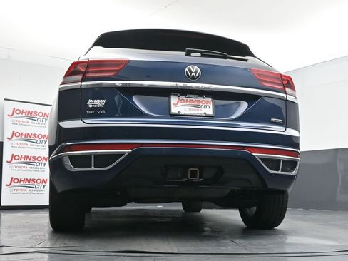 Used 2021 Volkswagen Atlas Cross Sport SE AWD/4WD image 36