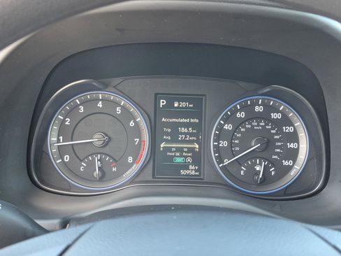 Certified 2022 Hyundai Kona SEL w/ Cargo Package AWD/4WD image 30