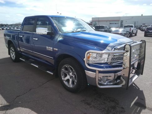 Used 2015 RAM 1500 Laramie w/ Convenience Group AWD/4WD image 4