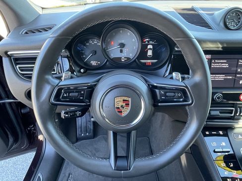 Used 2023 Porsche Macan S image 21