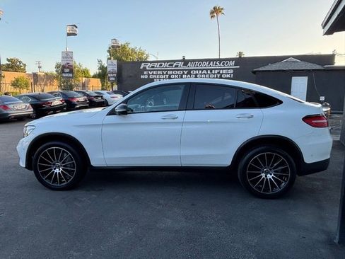 Used 2019 Mercedes-Benz GLC 300 4MATIC Coupe w/ AMG Line image 9