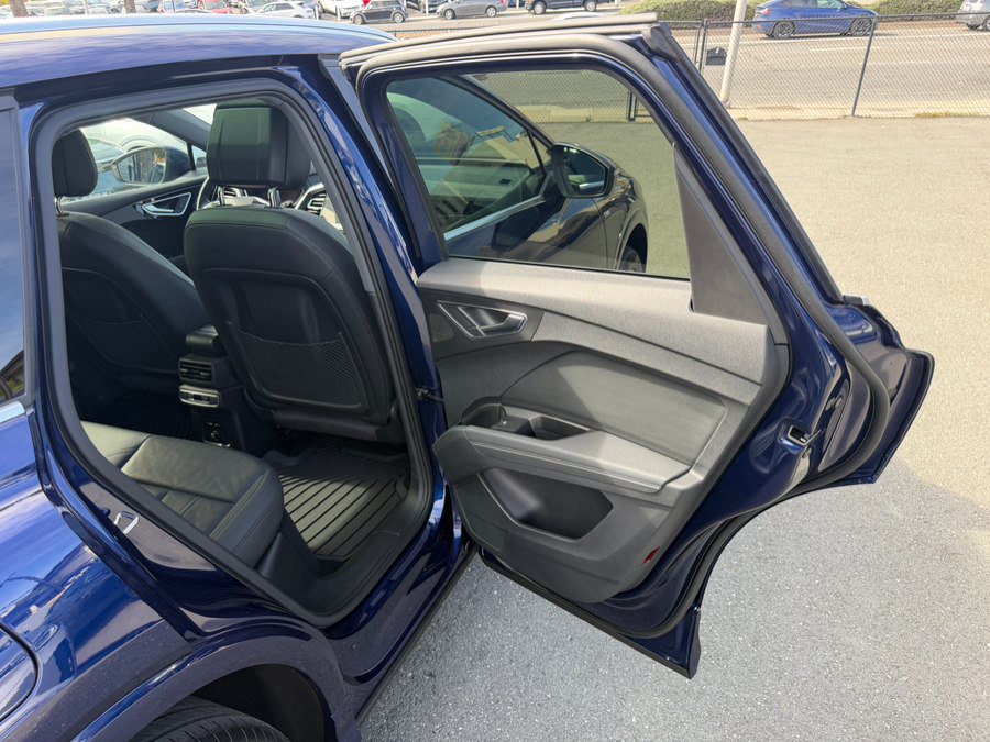 Used 2023 Audi Q4 e-tron Premium Plus AWD/4WD image 35