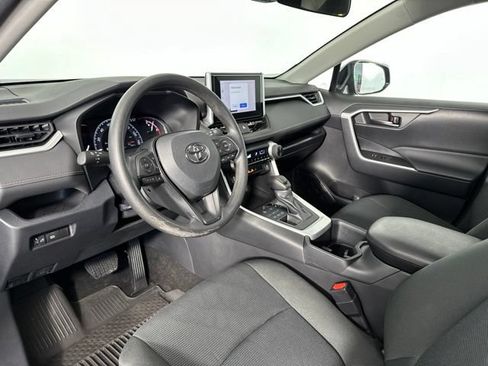Used 2023 Toyota RAV4 LE AWD/4WD image 15