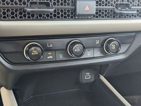 Certified 2025 Honda HR-V LX image 26