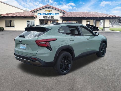 New 2026 Chevrolet Trax ACTIV w/ Sunroof Package FWD image 8