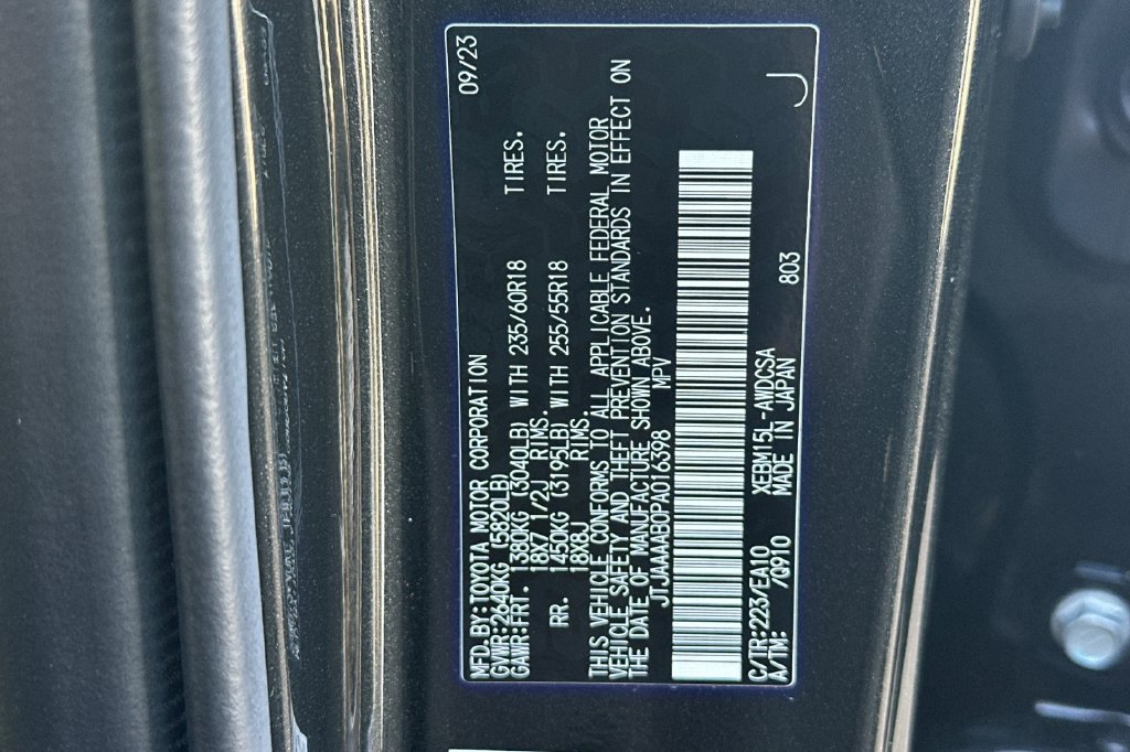 Used 2023 Lexus RZ 450e Premium w/ Technology Package AWD/4WD image 34