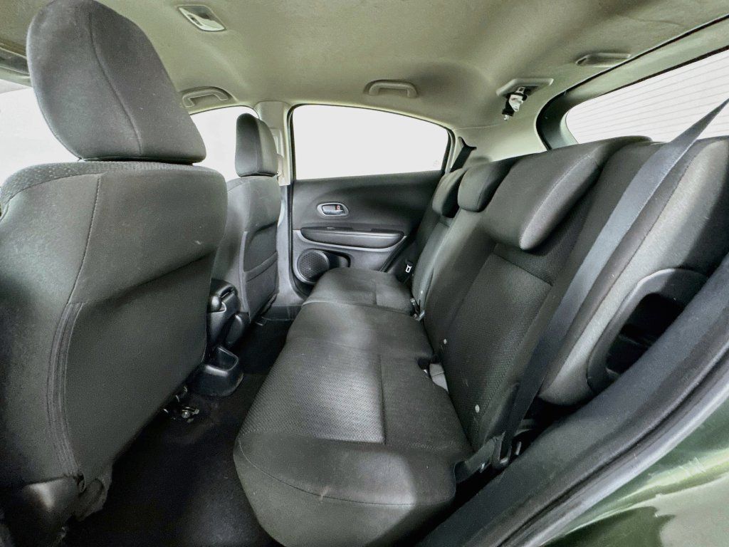 Used 2018 Honda HR-V LX image 30