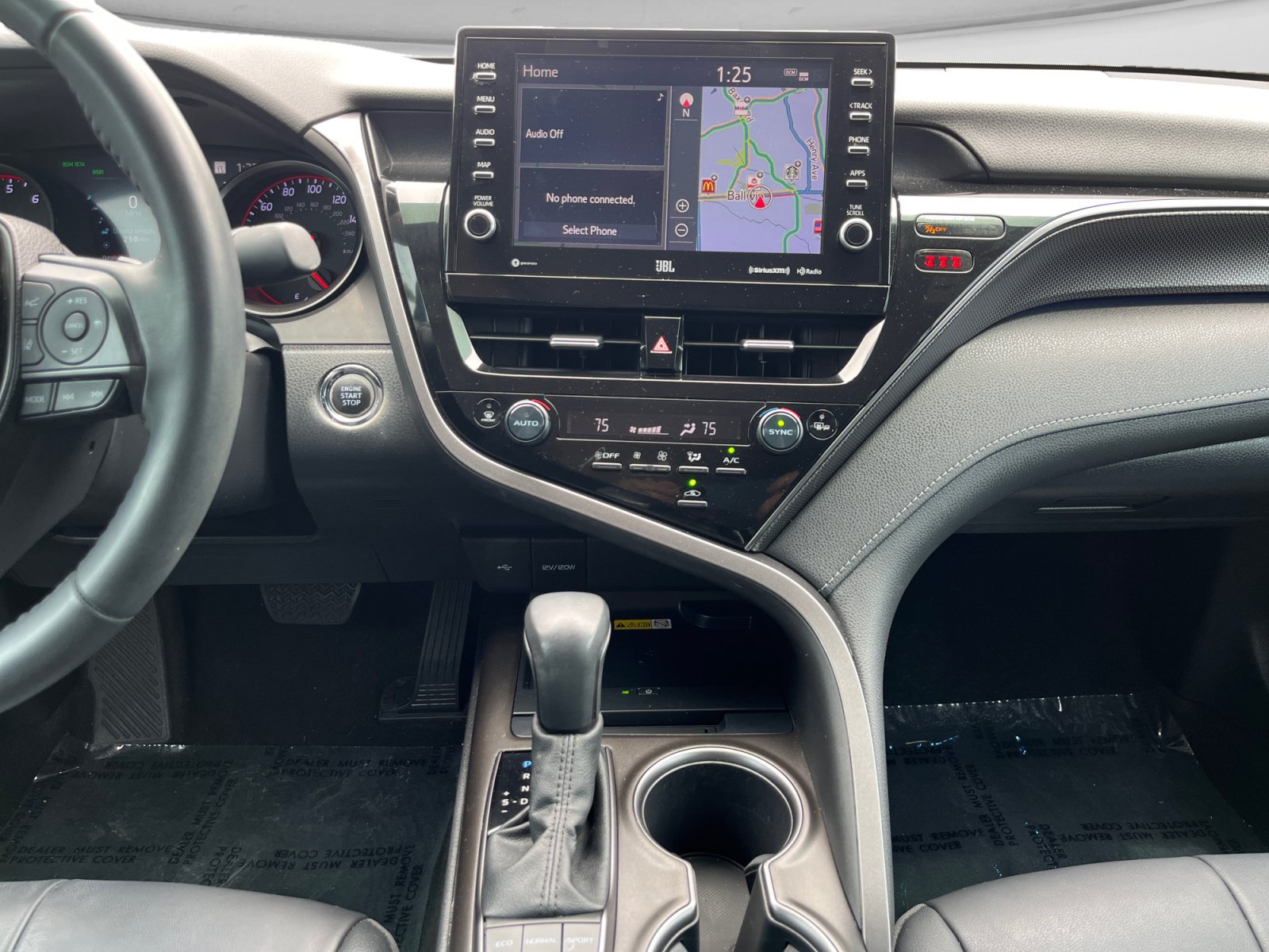 Used 2022 Toyota Camry XSE w/ Navigation Package FWD image 13
