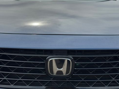 Used 2023 Honda Accord EX image 10