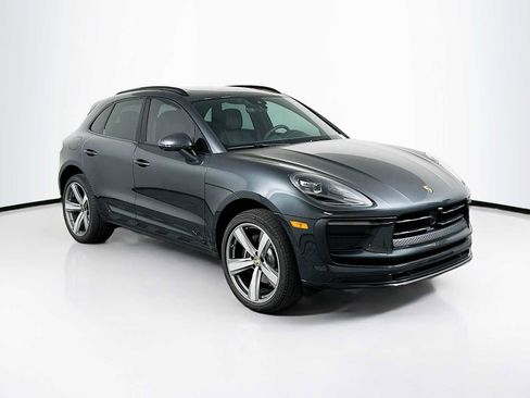 New 2026 Porsche Macan image 7