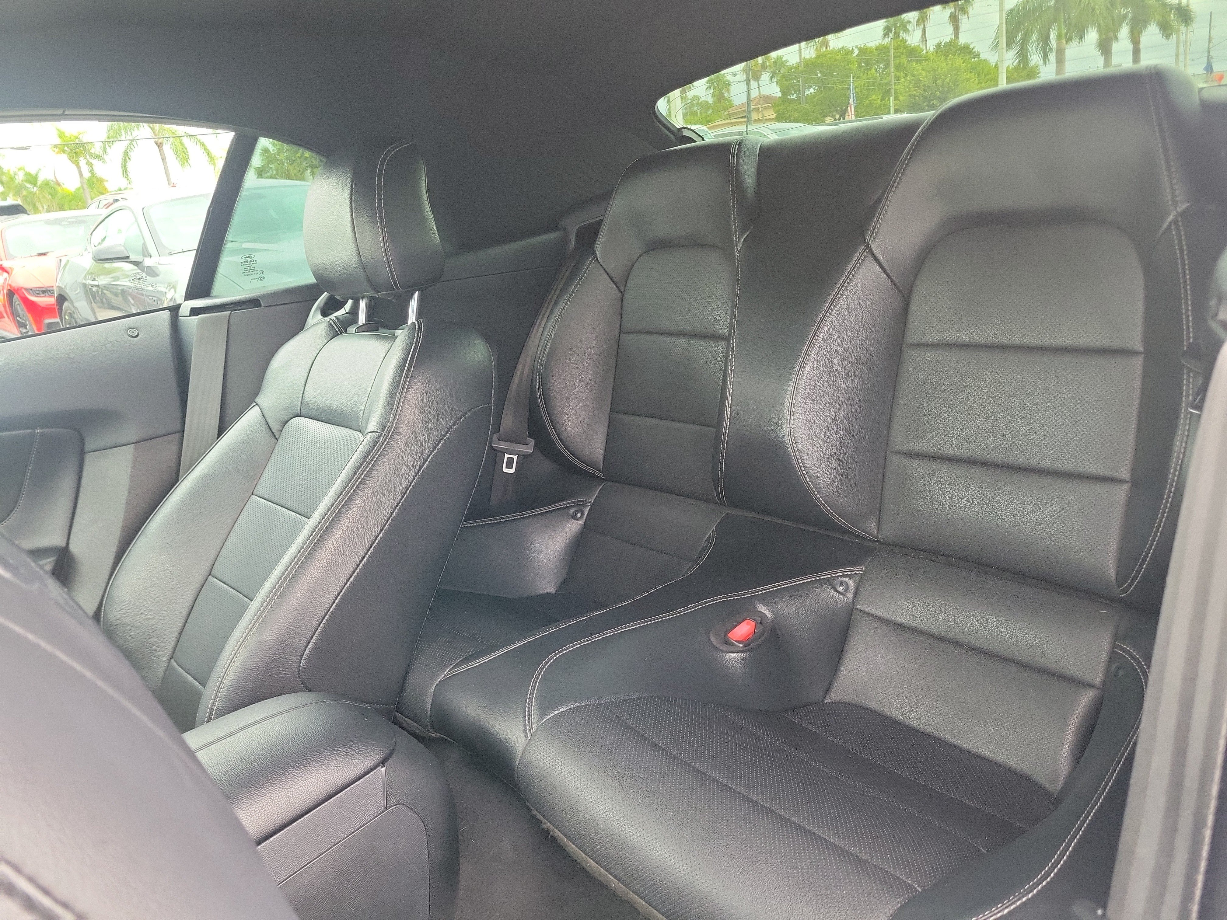 Used 2022 Ford Mustang Premium RWD image 11