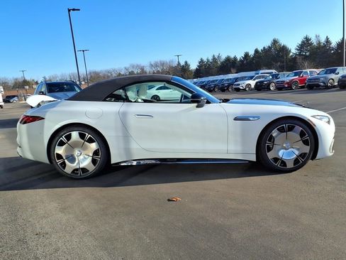 New 2026 Mercedes-Benz Maybach SL 680 image 8