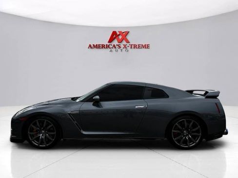 Used 2013 Nissan GT-R Premium AWD/4WD image 2