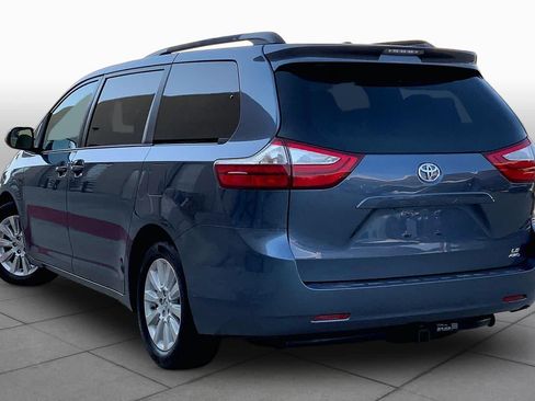 Used 2015 Toyota Sienna LE AWD/4WD image 12