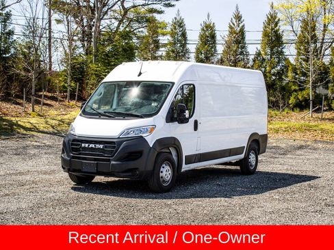 Used 2023 RAM ProMaster 2500 FWD image 1