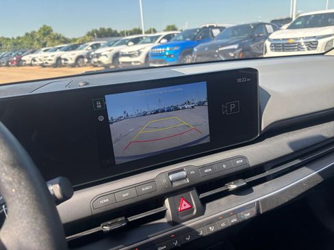 Used 2025 Kia K4 FWD image 22