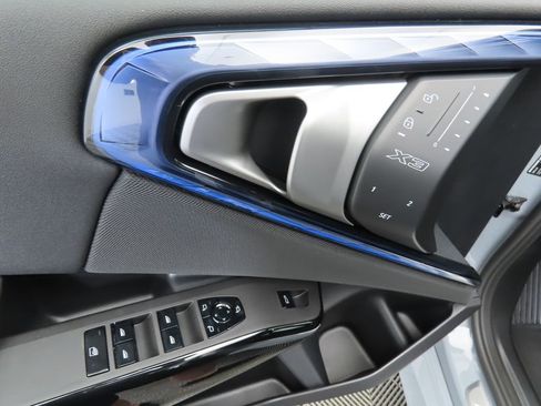 New 2026 BMW X3 xDrive30 w/ Premium Package image 23