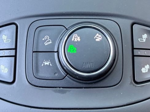 Used 2020 GMC Terrain SLE w/ Driver Convenience Package AWD/4WD image 23
