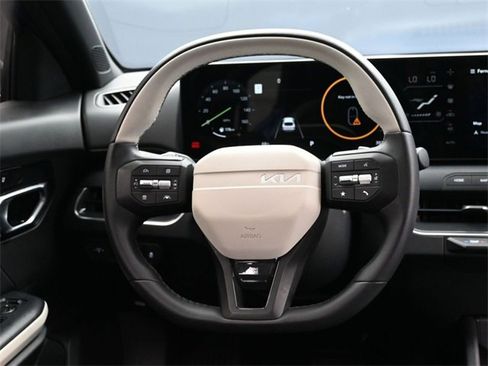 Used 2025 Kia K4 GT-Line image 14