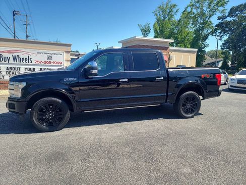 Used 2018 Ford F150 Platinum w/ Equipment Group 701A Luxury AWD/4WD image 4
