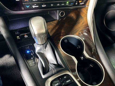 Used 2019 Lexus RX 350 AWD image 18