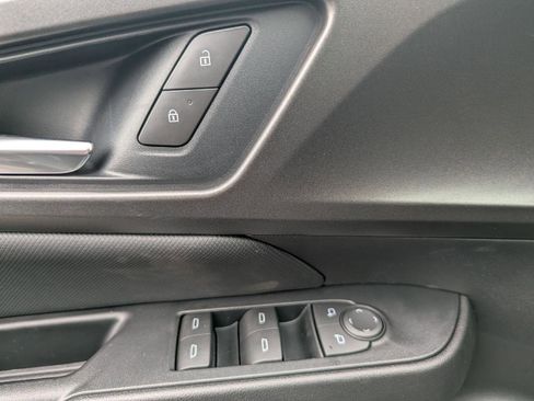 New 2026 Chevrolet Equinox EV LT image 34