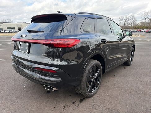 Certified 2025 Audi Q5 2.0T Premium Plus w/ Premium Plus image 5