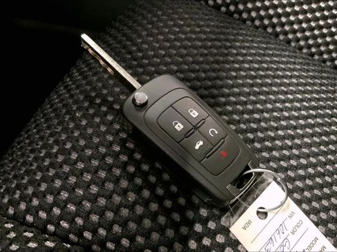 Used 2016 Chevrolet Equinox LT w/ Convenience Package image 18