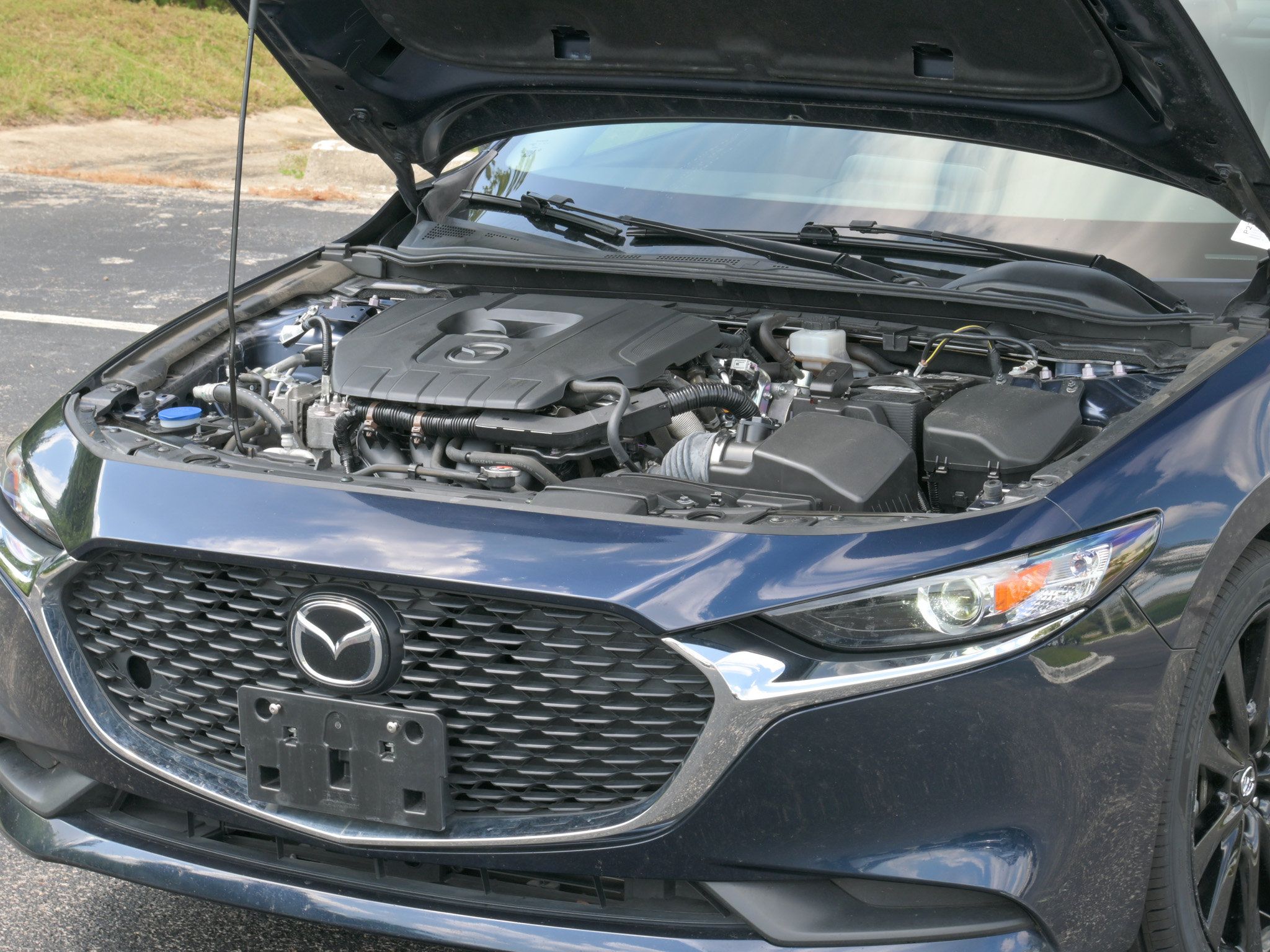 Used 2024 MAZDA MAZDA3 s FWD image 8